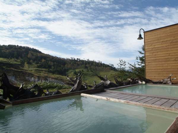 Open-air bath